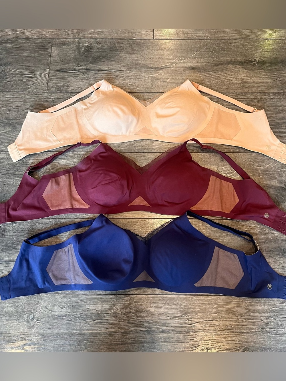 Honeylove Crossover Bras Large Beige, Red, Navy Removable Pad/ Wireless lot of 3